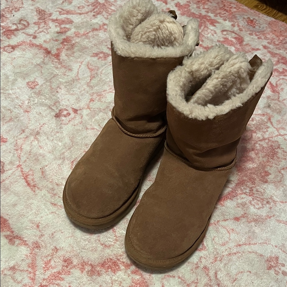UGG Tan Shearling Winter Boots
